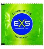 EXS pimedas helendavad kondoomid